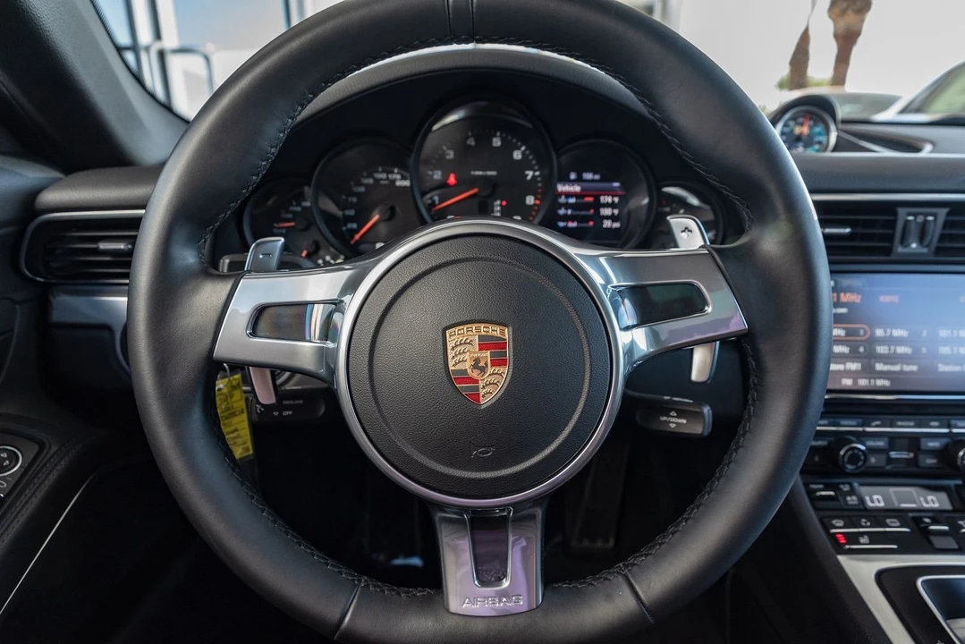 2013 Porsche 991 Carrera - Image 8 of 17