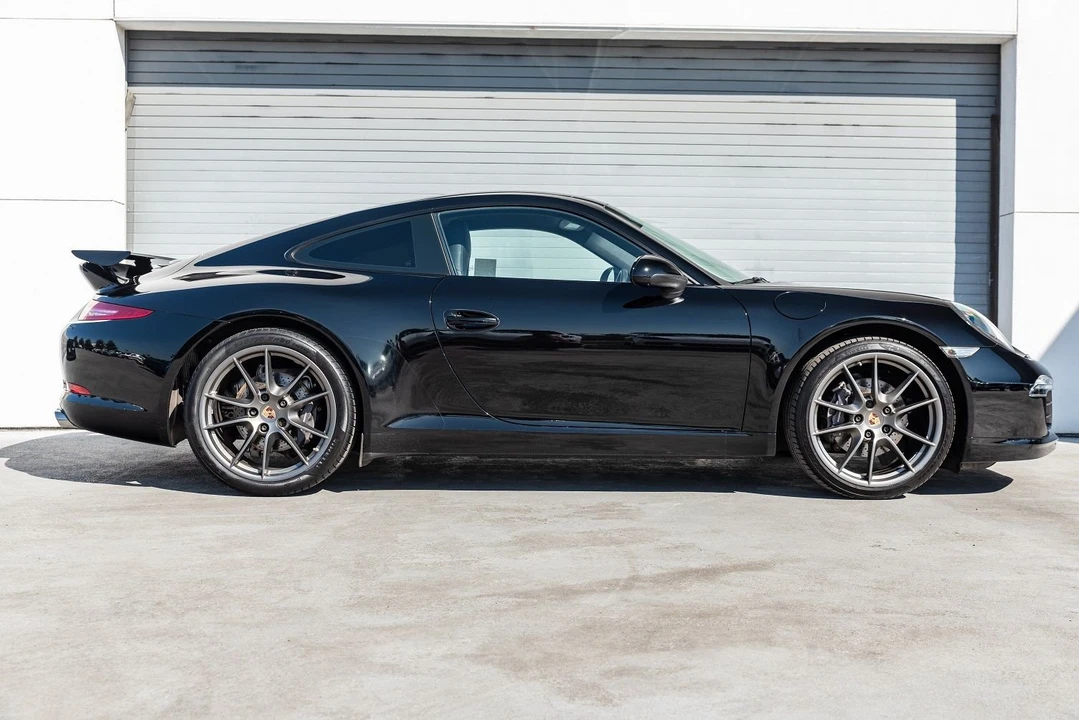 2013 Porsche 991 Carrera - Image 2 of 17