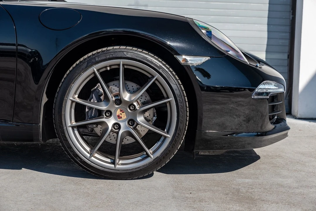 2013 Porsche 991 Carrera - Image 12 of 17