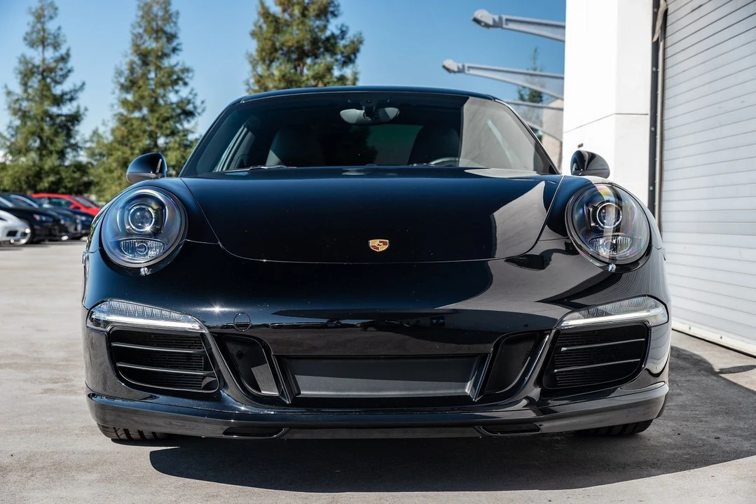 2013 Porsche 991 Carrera - Image 16 of 17