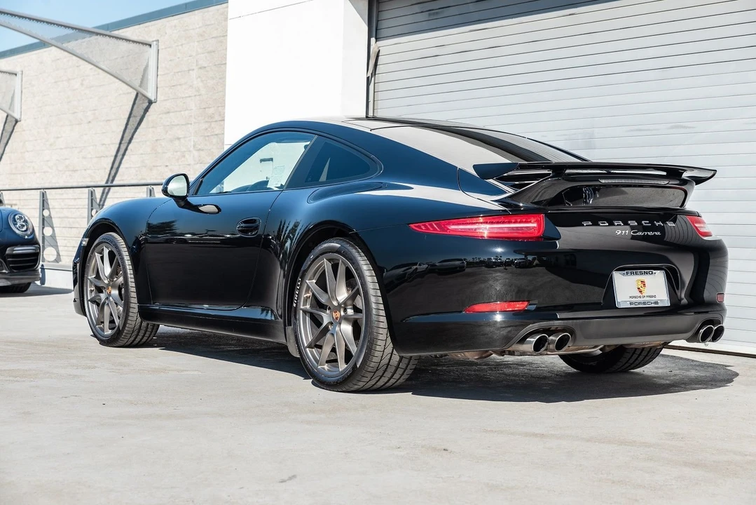 2013 Porsche 991 Carrera - Image 14 of 17