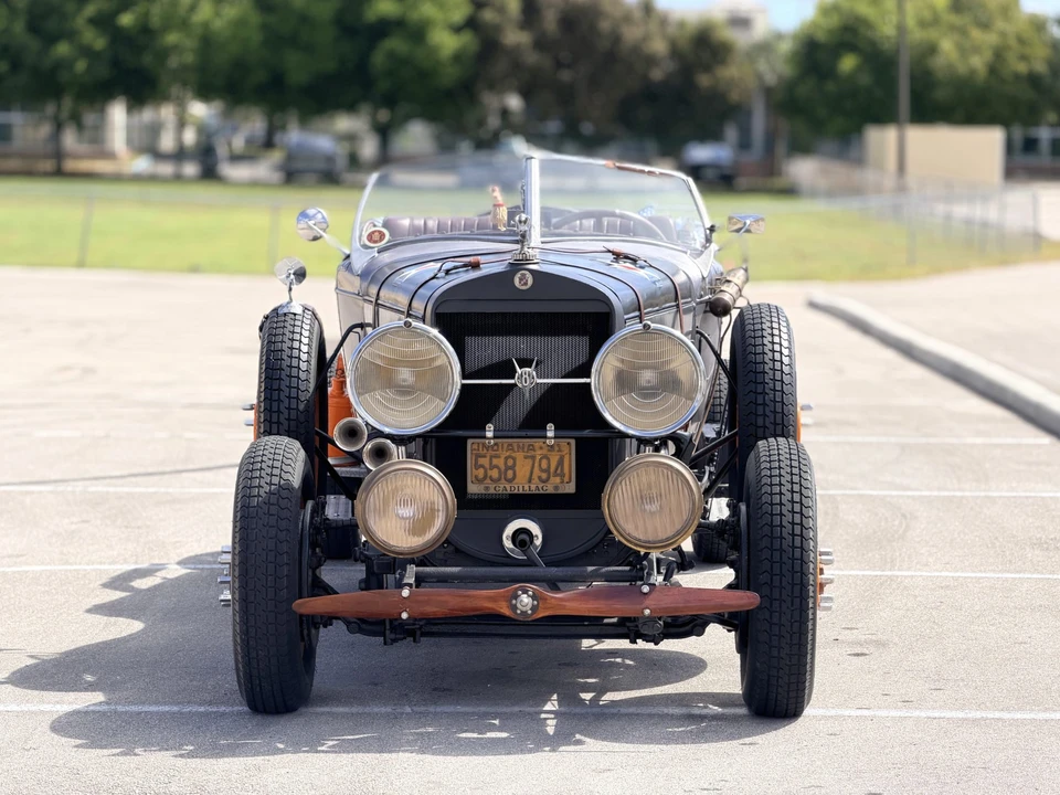 1931 Cadillac V-12 - Image 9 of 31