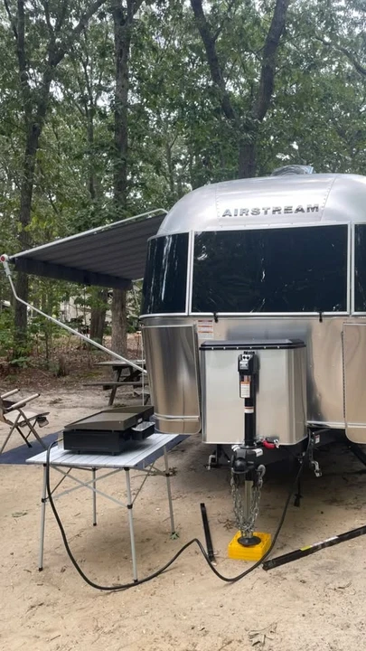 2023 Airstream - Image 2 of 7