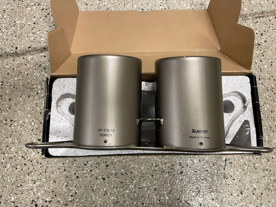 2015 Parts & Memorabilia Mechanical Components - Image 2 of 6