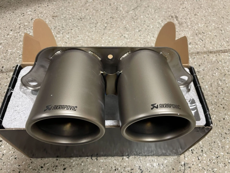 2015 Parts & Memorabilia Mechanical Components - Image 4 of 6