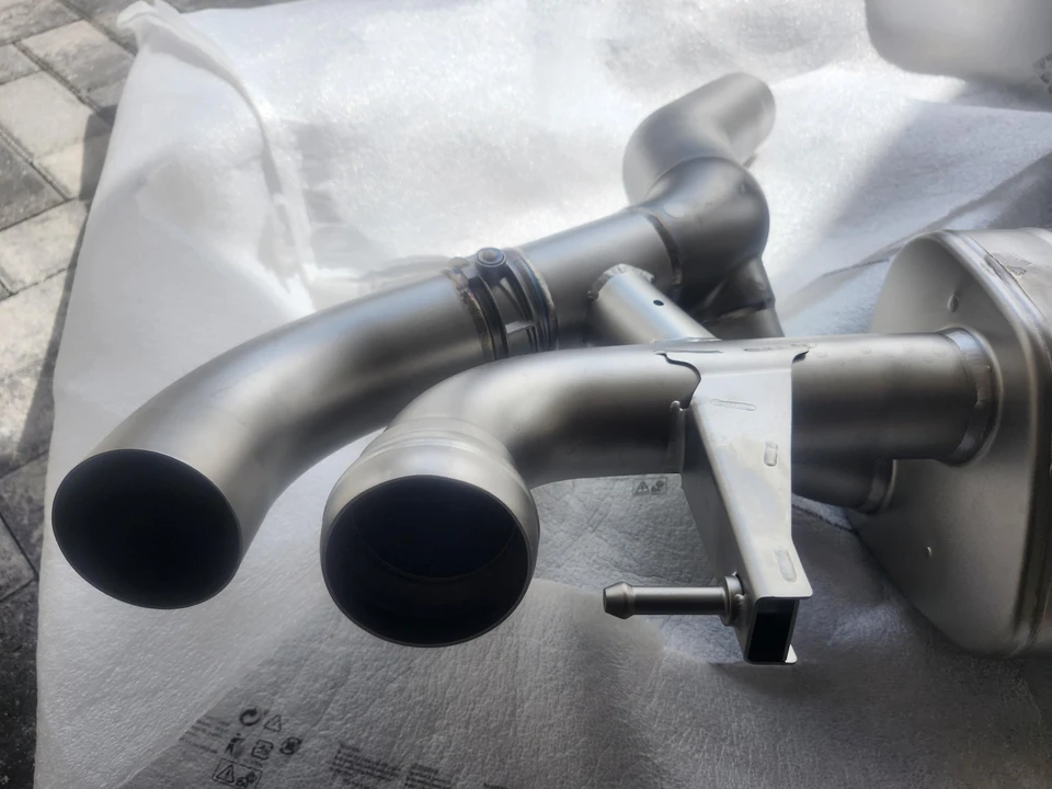 2018 Parts & Memorabilia Mechanical Components - Image 3 of 4