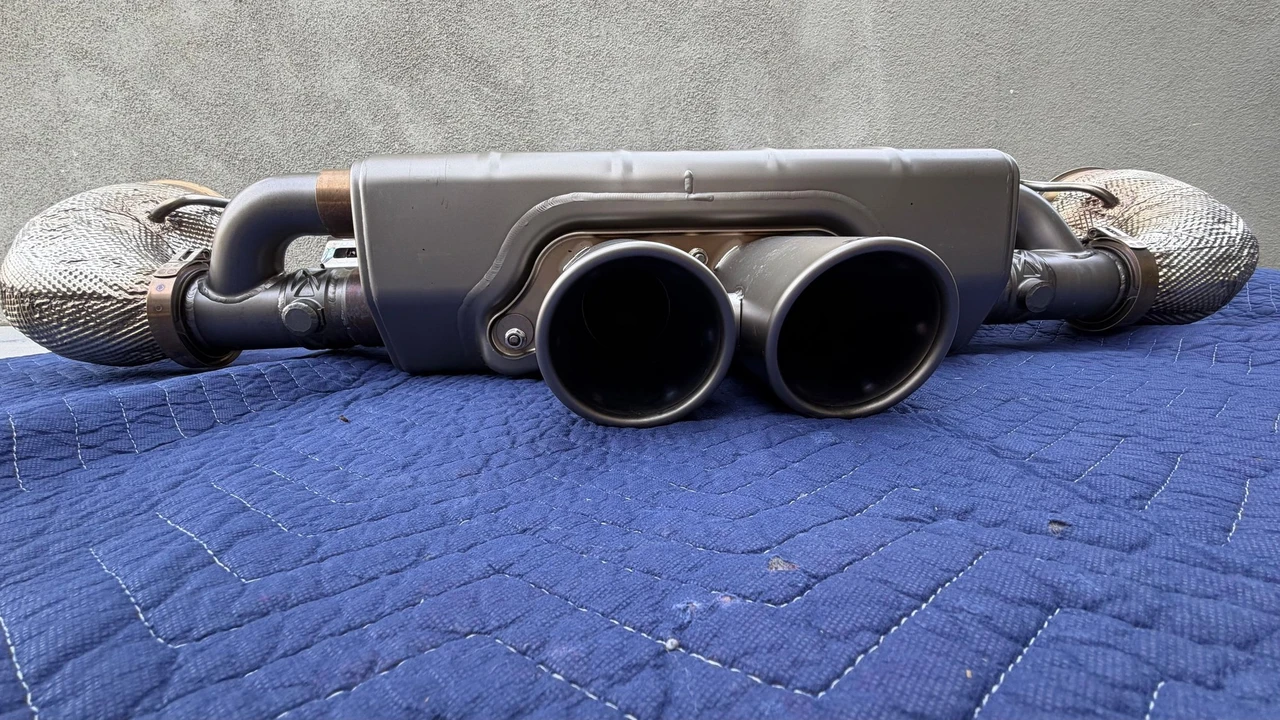2021 Parts & Memorabilia Mechanical Components - Image 3 of 7
