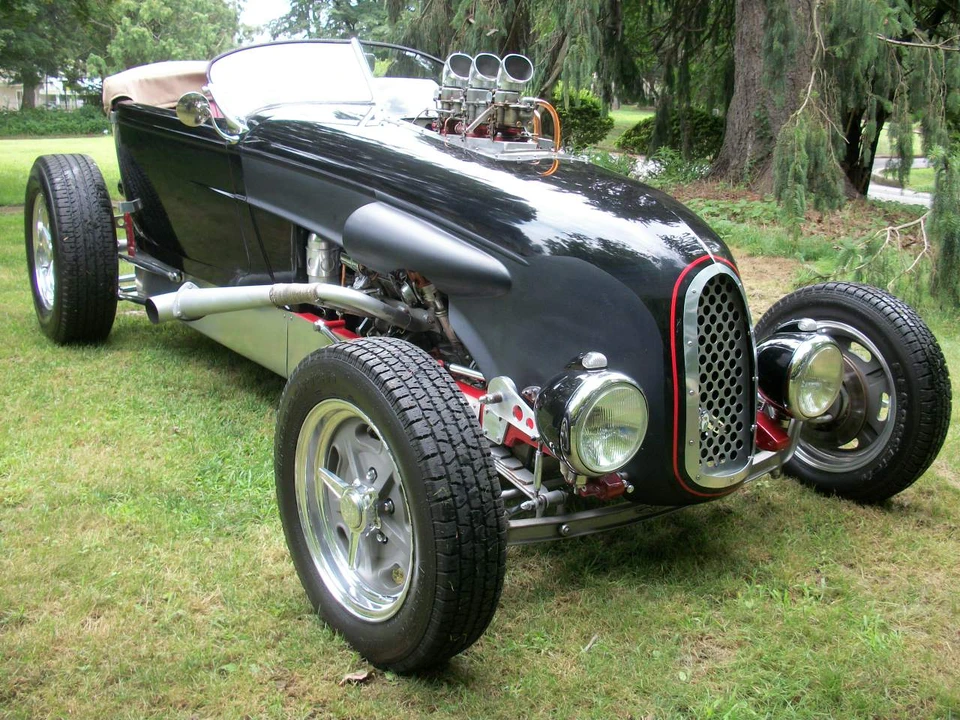 Ford Model T - Image 2 of 31