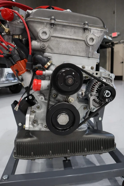 Parts & Memorabilia Engines - Image 10 of 31