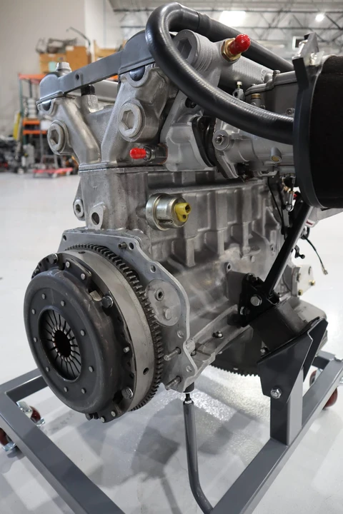 Parts & Memorabilia Engines - Image 19 of 31