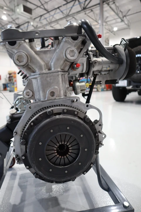 Parts & Memorabilia Engines - Image 20 of 31