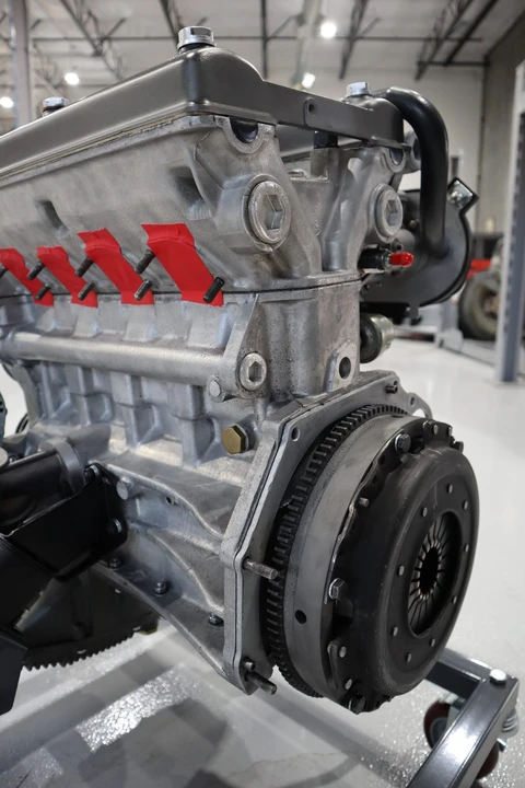 Parts & Memorabilia Engines - Image 18 of 31
