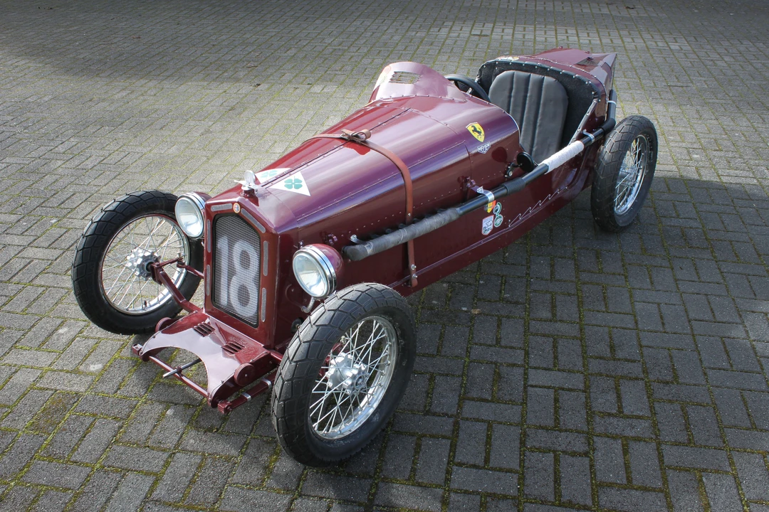 2300 Alfa Romeo 8C - Image 2 of 9