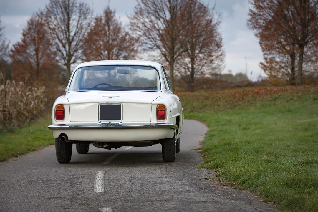 2600 Alfa Romeo 2600 - Image 8 of 24