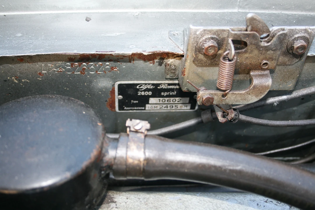 2600 Alfa Romeo 2600 - Image 2 of 3