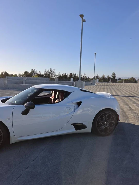 2015 Alfa Romeo 4C Coupe - Image 6 of 24