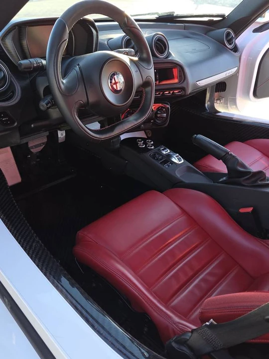 2015 Alfa Romeo 4C Coupe - Image 10 of 24