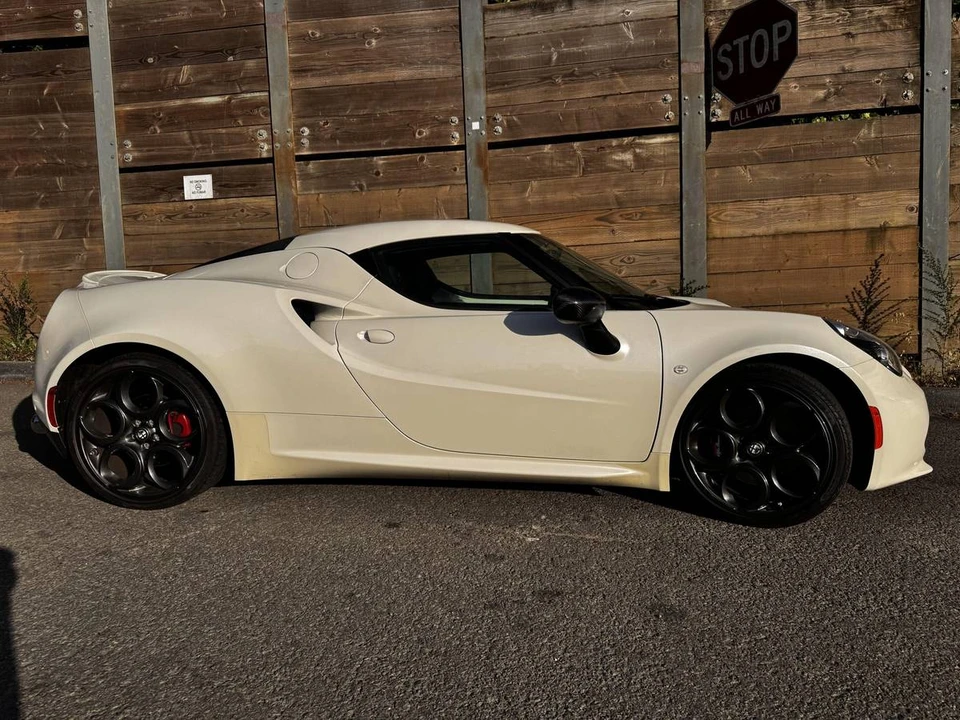 2015 Alfa Romeo 4C Coupe - Image 5 of 5