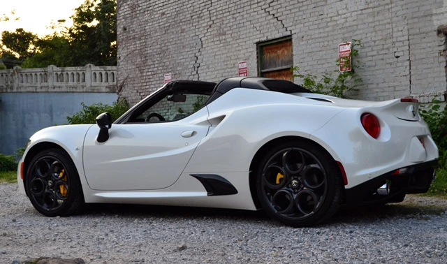 2015 Alfa Romeo 4C Spider - Image 3 of 6