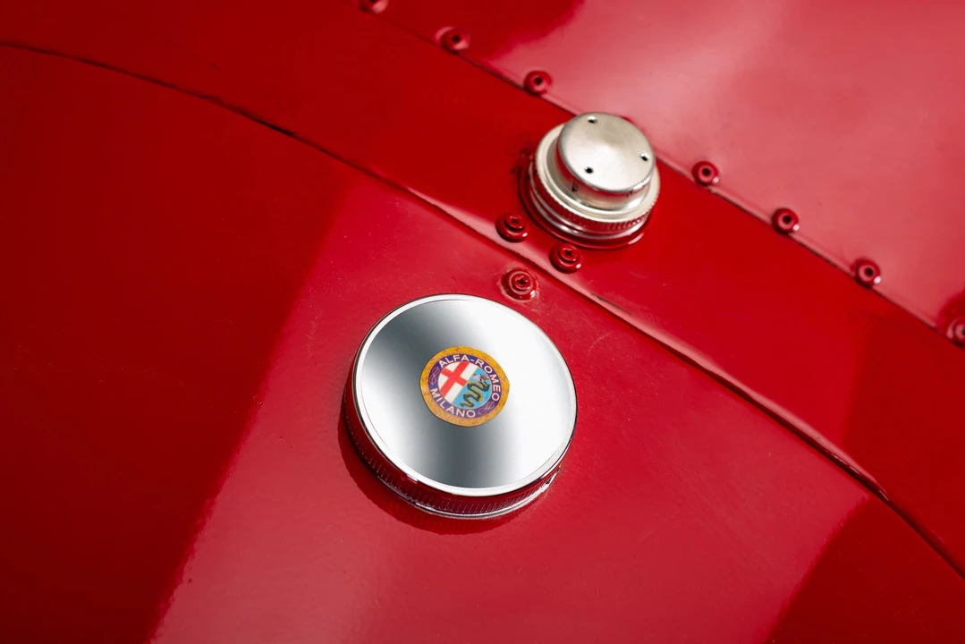 Alfa Romeo 8C - Image 12 of 13