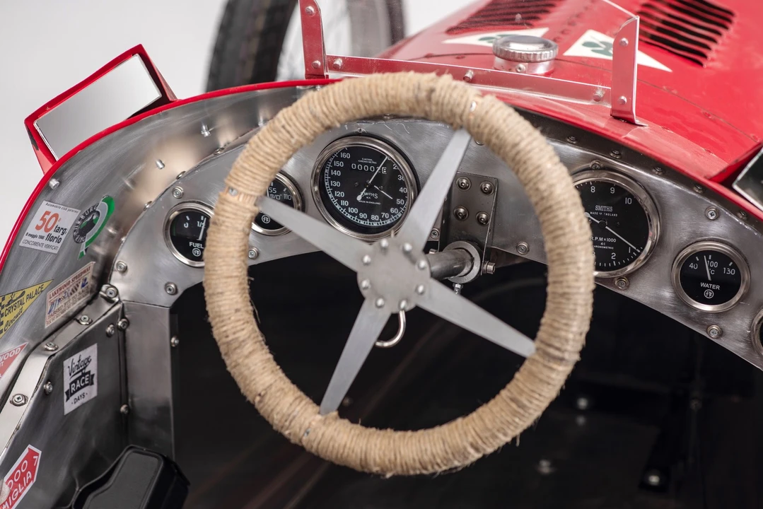 Alfa Romeo 8C - Image 9 of 13