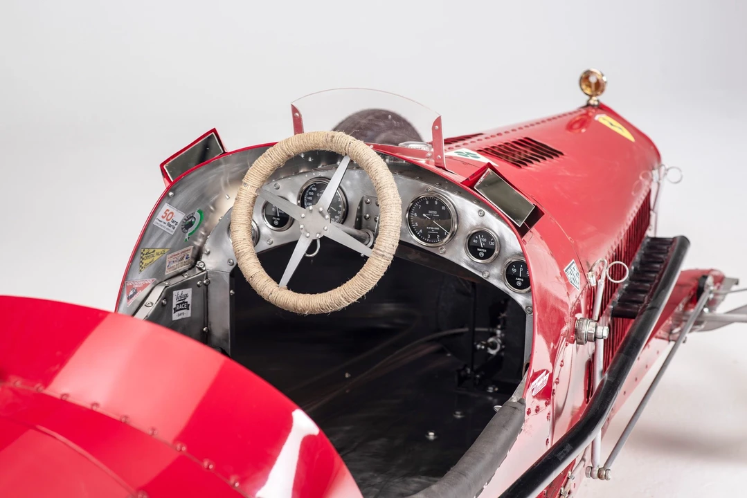 Alfa Romeo 8C - Image 10 of 13
