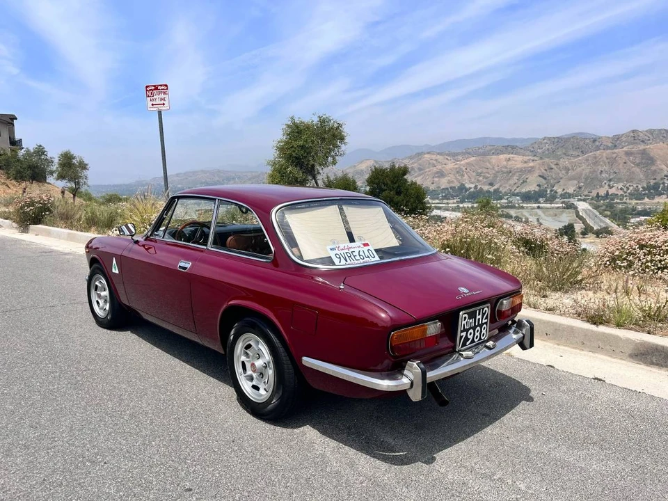 1971 Alfa Romeo GT 1300 Junior - Image 2 of 24