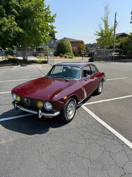 1972 Alfa Romeo GTV 2000