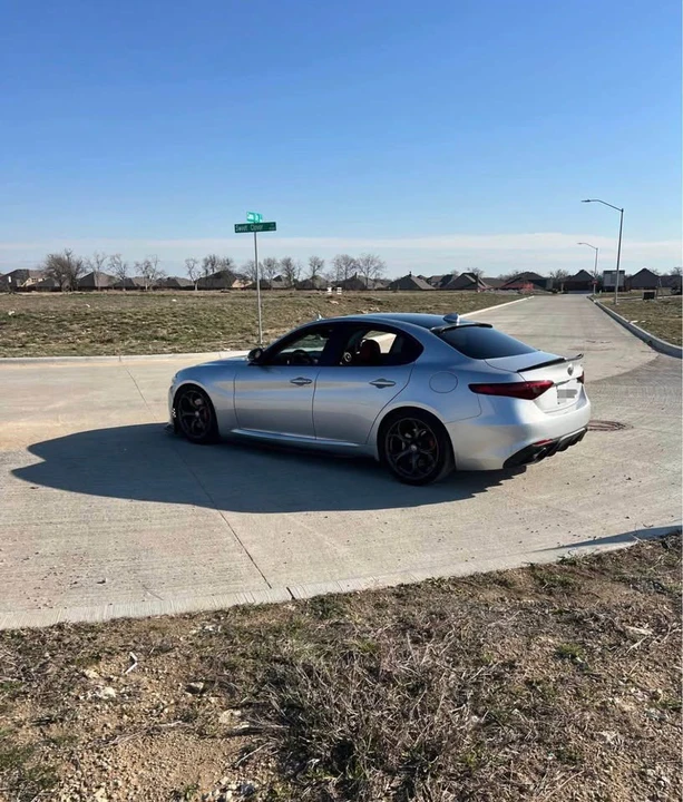 2017 Alfa Romeo Giulia - Image 3 of 5