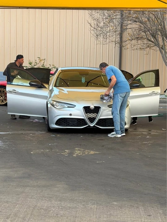 2017 Alfa Romeo Giulia - Image 4 of 5