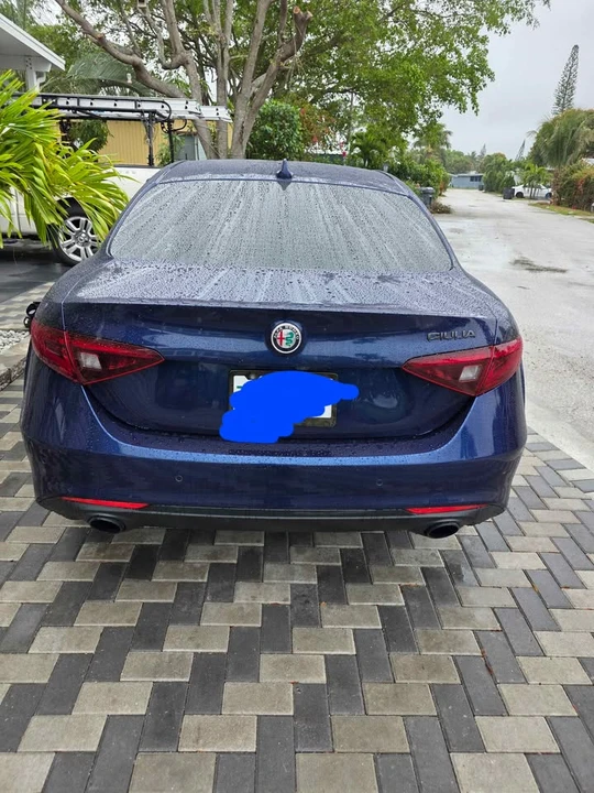 2019 Alfa Romeo Giulia - Image 10 of 10