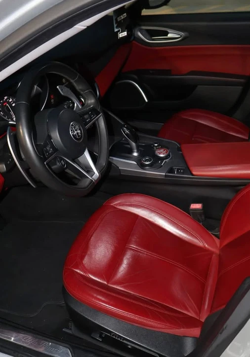 2017 Alfa Romeo Giulia - Image 4 of 7