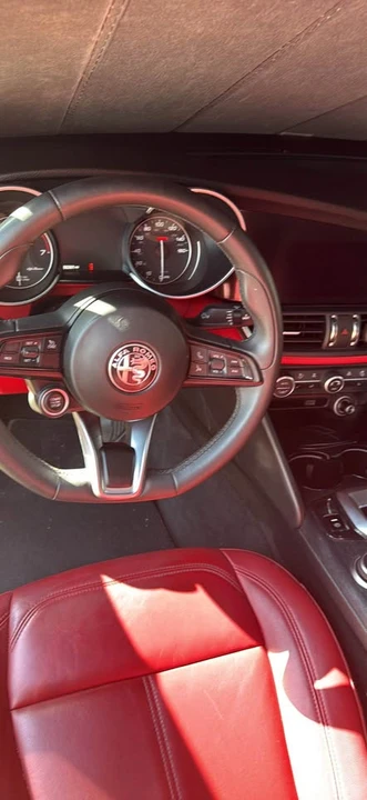 2020 Alfa Romeo Giulia - Image 6 of 9