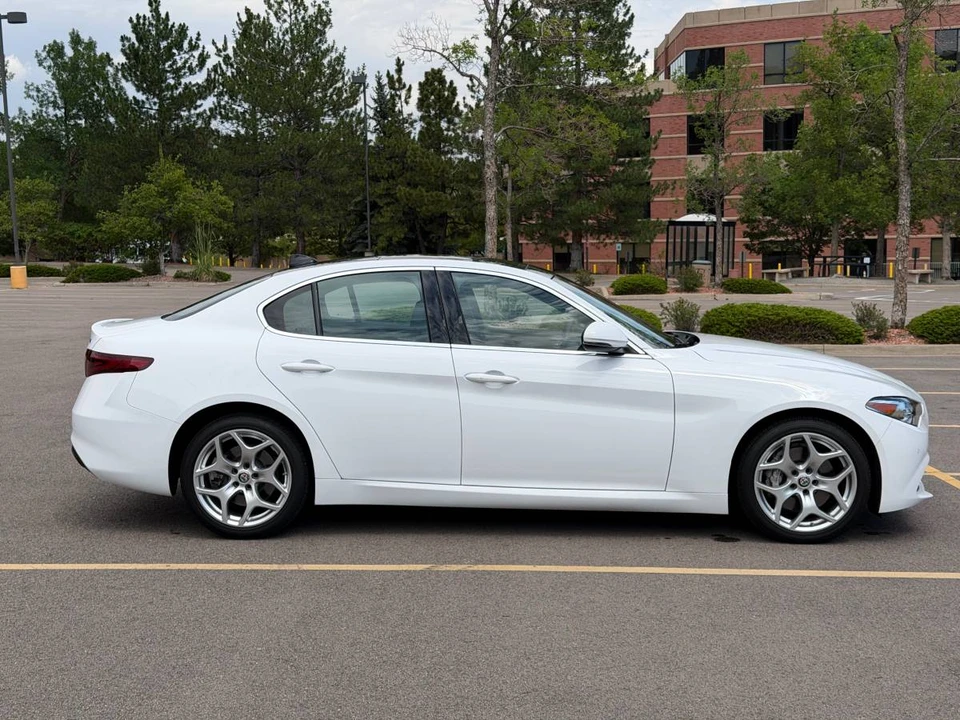 2021 Alfa Romeo Giulia - Image 2 of 15