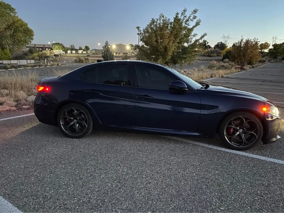 2018 Alfa Romeo Giulia - Image 5 of 9