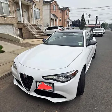2021 Alfa Romeo Giulia Sport