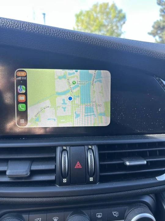 2019 Alfa Romeo Giulia - Image 13 of 21
