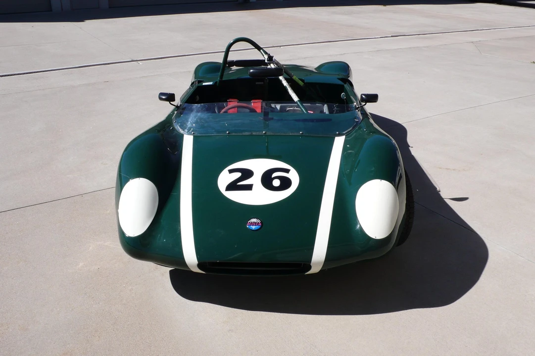 Vehicle image 13 of 31