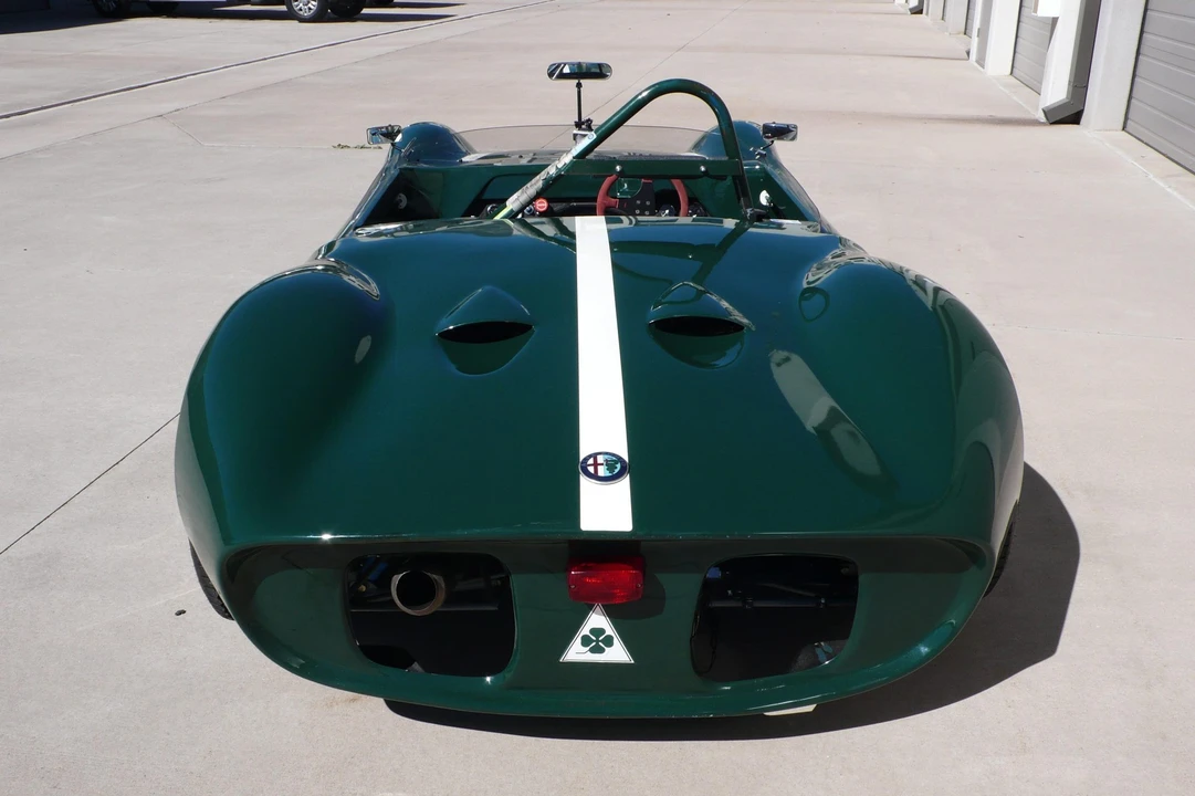Vehicle image 27 of 31