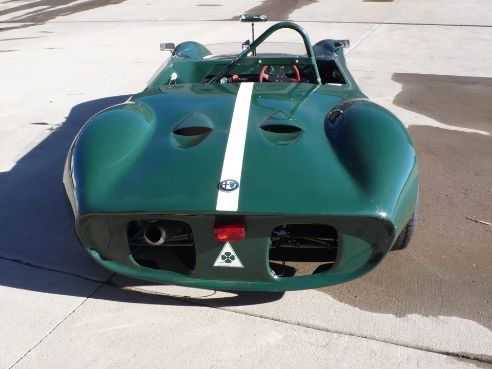 Vehicle image 4 of 31