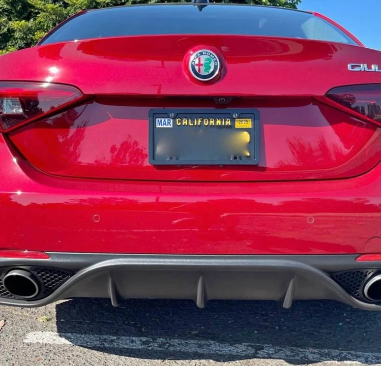 2017 Alfa Romeo Giulia - Image 8 of 18