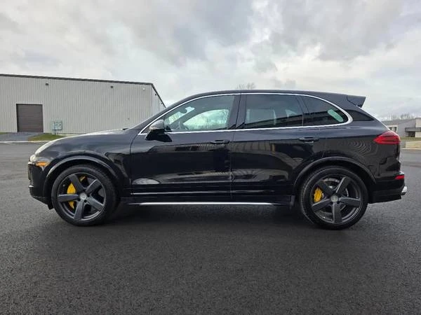 2016 Porsche 958 Cayenne Turbo S - Image 2 of 4