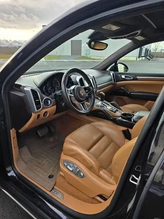 2016 Porsche 958 Cayenne Turbo S - Image 3 of 4