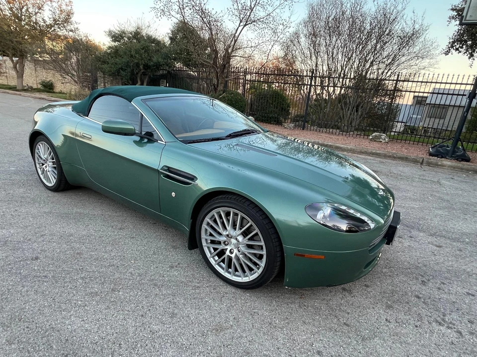 2008 Aston Martin V8 Vantage (2006-2017) - Image 10 of 31