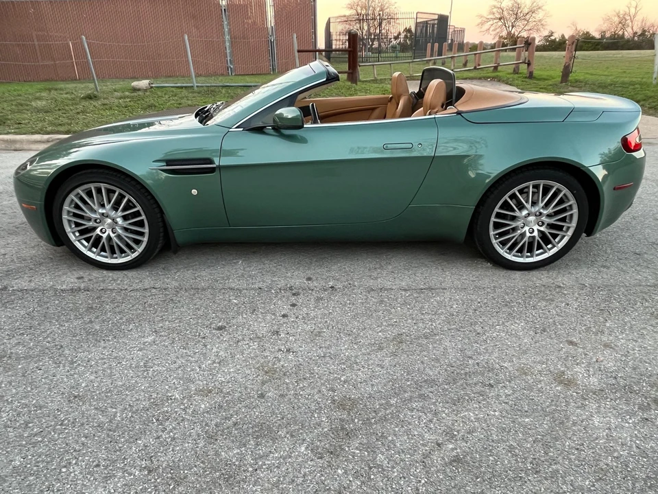 2008 Aston Martin V8 Vantage (2006-2017) - Image 17 of 31