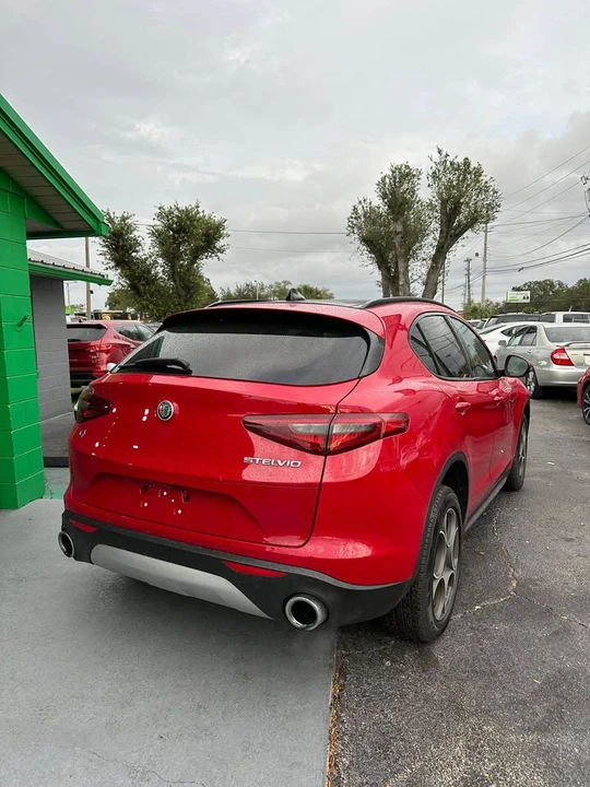 2017 Alfa Romeo Stelvio - Image 3 of 7