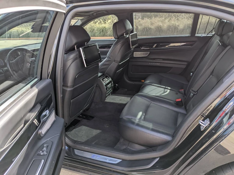 2013 BMW Alpina B7 - Image 8 of 9