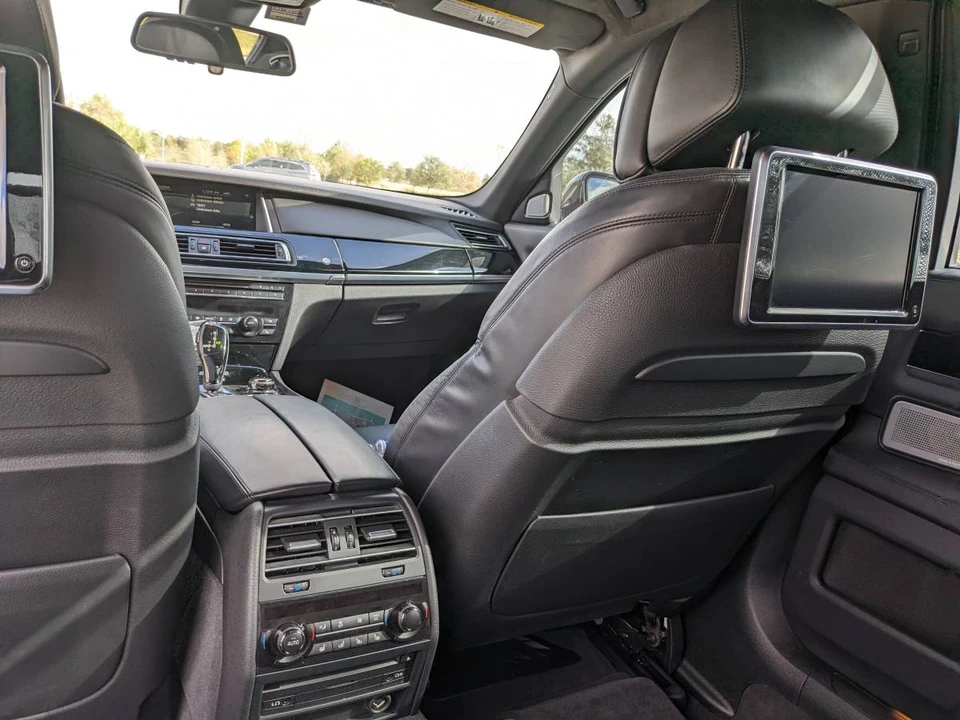 2013 BMW Alpina B7 - Image 9 of 9