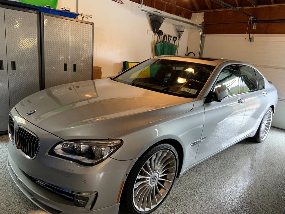 2015 BMW Alpina B7 - Image 2 of 19