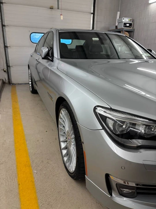 2015 BMW Alpina B7 - Image 11 of 19